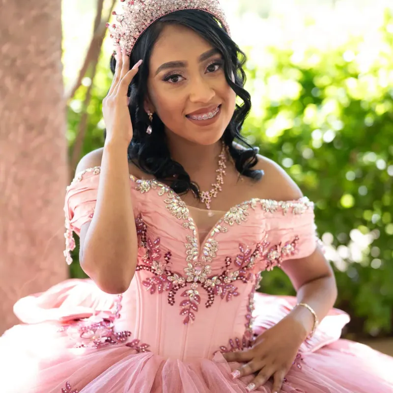 Quinceanera dress portrait session by Marlen Productions