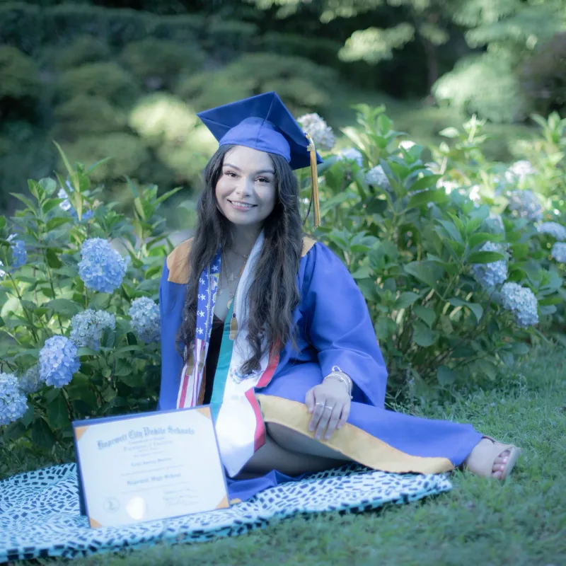 Graduation portrait session at Maymont in Richmond VA