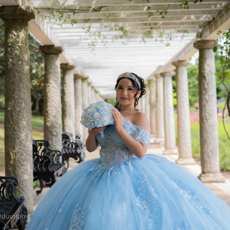 Quinceanera photo session at Maymont in Richmond VA