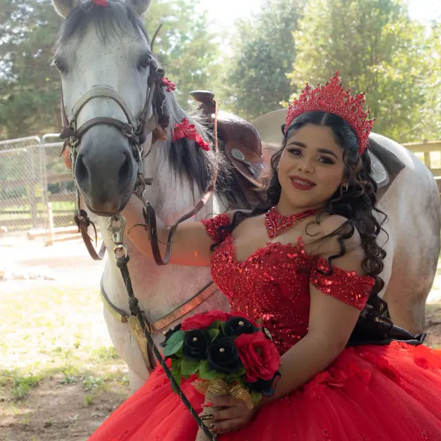 Quinceañera portrait with horse at a Richmond VA ranch by Marlen Productions